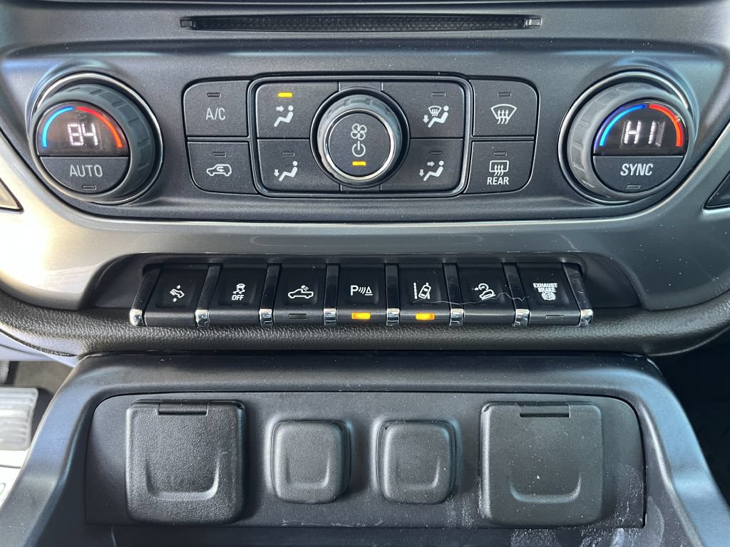 Used 2017 Chevrolet Silverado 2500 LTZ w/ Duramax Plus Package AWD/4WD image 30