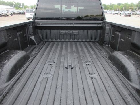 New 2026 GMC Sierra 3500 SLT w/ SLT Premium Package AWD/4WD image 7
