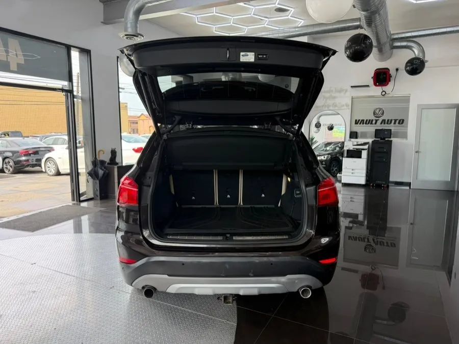 Used 2017 BMW X1 xDrive28i AWD/4WD image 10