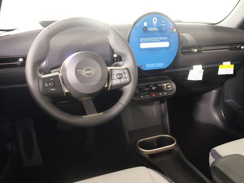 New 2026 MINI Cooper 4-Door Hardtop FWD image 2