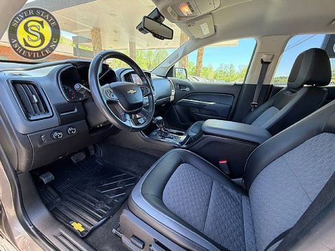 Used 2015 Chevrolet Colorado Z71 image 11