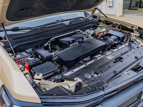 Used 2023 Chevrolet Colorado Trail Boss w/ Technology Package image 41