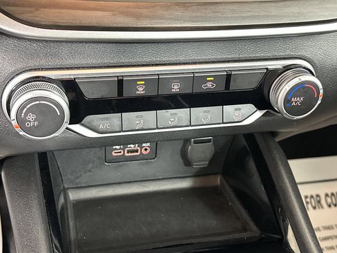 Used 2024 Nissan Altima 2.5 SV image 20