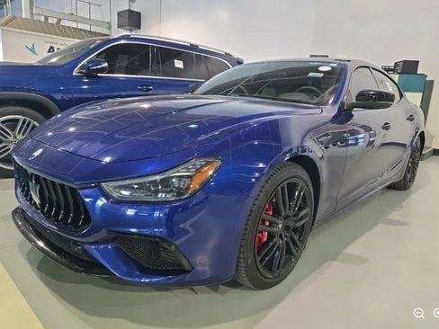Used 2023 Maserati Ghibli Modena Q4 image 1