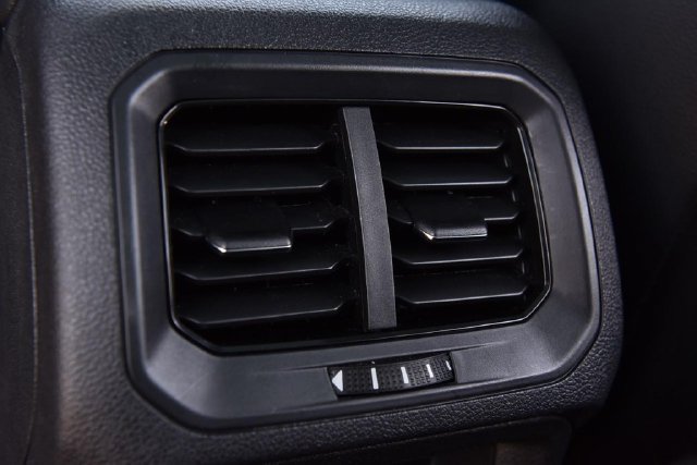 Certified 2023 Volkswagen Tiguan SE R-Line AWD/4WD image 24
