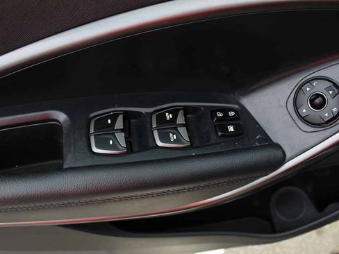 Used 2017 Hyundai Santa Fe Sport FWD image 13