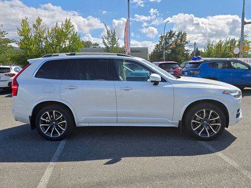Used 2019 Volvo XC90 T6 Momentum w/ Advanced Package AWD/4WD image 6