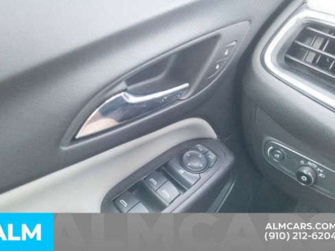Used 2023 Chevrolet Equinox LT image 29