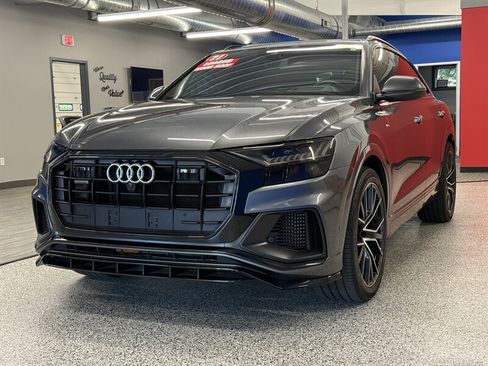 Used 2021 Audi Q8 Prestige w/ Prestige Package AWD/4WD image 5