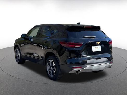 Used 2025 Chevrolet Blazer LT image 11