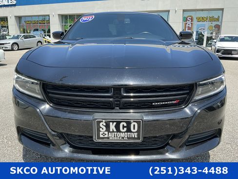 Used 2022 Dodge Charger SXT w/ Plus Group RWD image 8