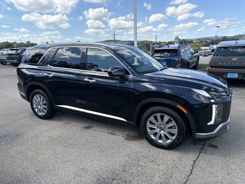 Used 2024 Hyundai Palisade SEL AWD/4WD image 3