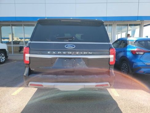 Used 2024 Ford Expedition XLT AWD/4WD image 5