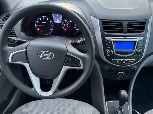 Used 2012 Hyundai Accent GS image 15