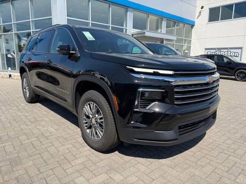 New 2026 Chevrolet Traverse LT w/ Driver Confidence Package FWD image 1