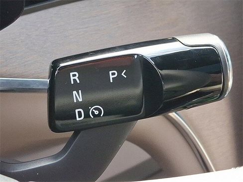 New 2025 Volvo EX90 Ultra image 9