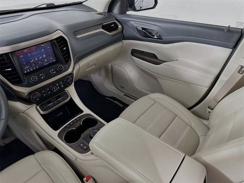 Used 2023 GMC Acadia Denali image 26