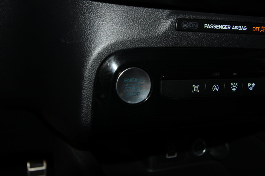 Used 2024 Ford Escape ST-Line Select w/ Tech Pack #1 AWD/4WD image 12