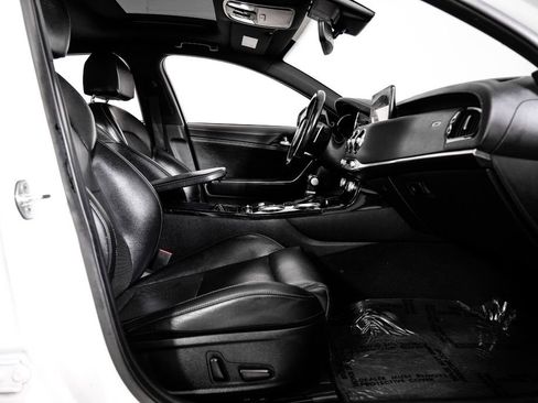 Used 2022 Kia Stinger GT-Line w/ Sun & Sound Package image 38