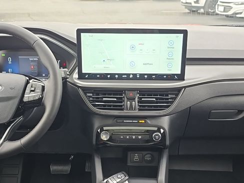 New 2026 Ford Escape SE image 18