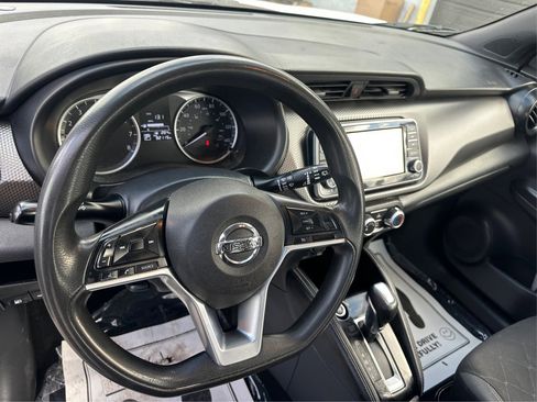 Used 2018 Nissan Kicks S w/ Exterior Electronics Package image 27
