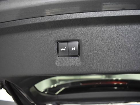 Used 2023 INFINITI QX60 Sensory AWD/4WD image 39