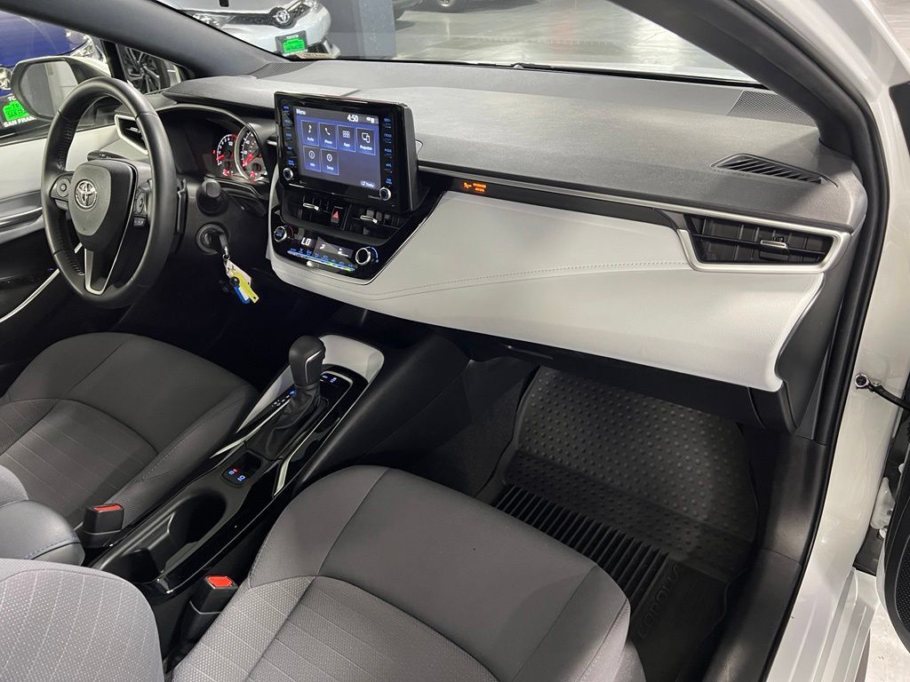 Certified 2022 Toyota Corolla SE FWD image 21