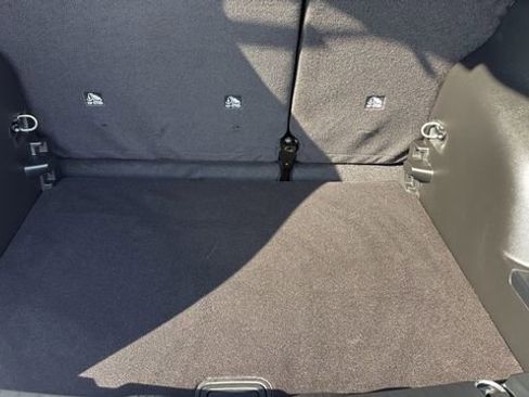 Used 2025 Jeep Compass Limited image 20