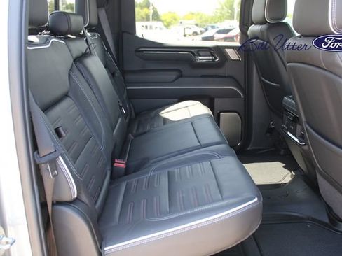 Used 2025 GMC Sierra 1500 AT4X AWD/4WD image 14