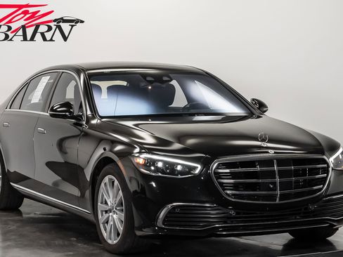 Used 2022 Mercedes-Benz S 500 4MATIC w/ 3D Technology Package image 7