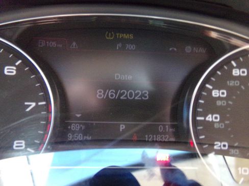 Used 2012 Audi A8 L 4.2 image 53