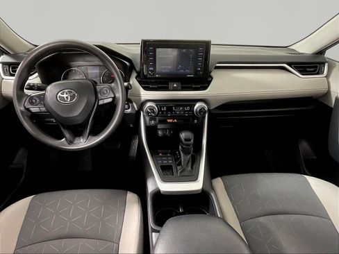 Used 2022 Toyota RAV4 XLE w/ Convenience Package AWD/4WD image 7