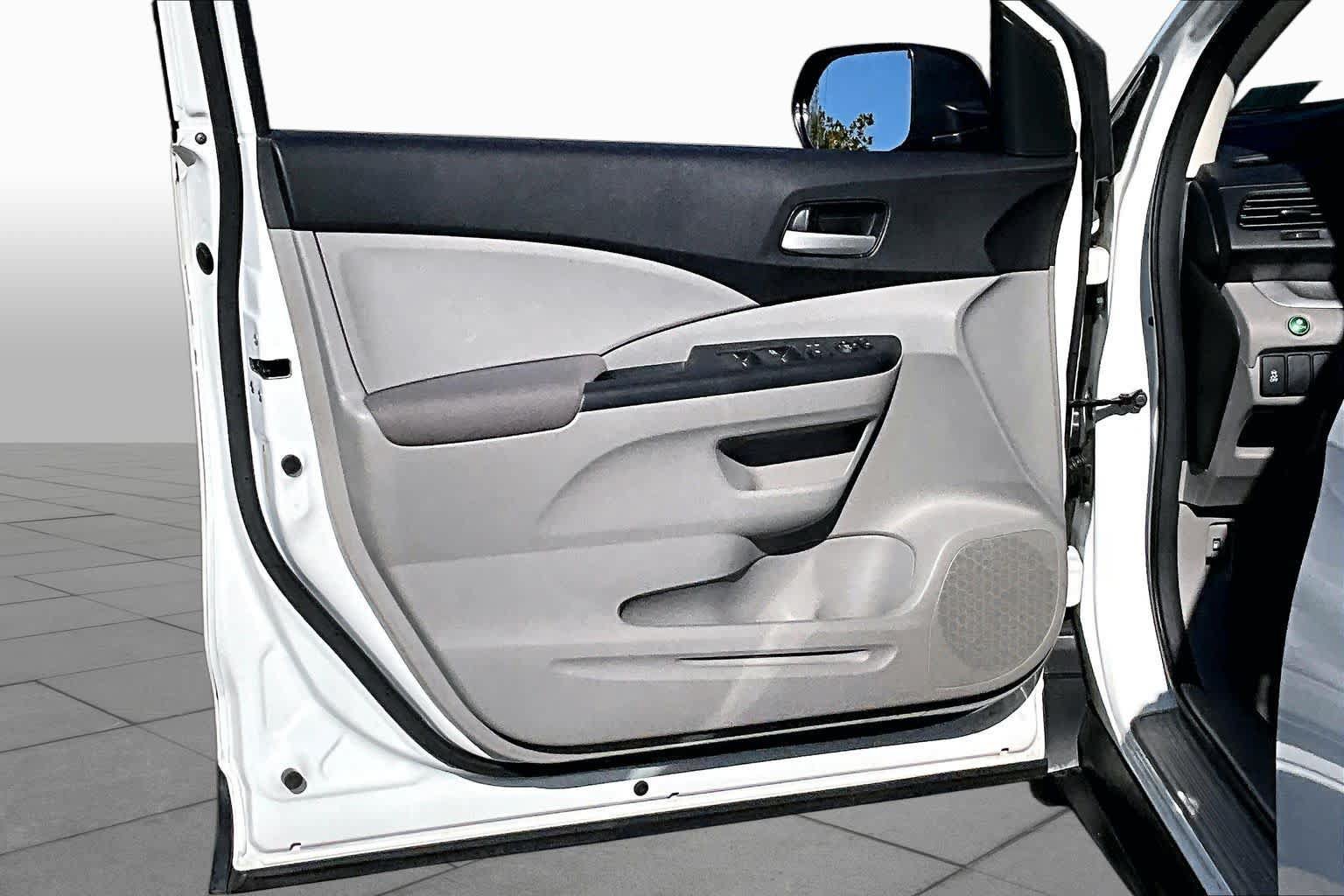 Used 2014 Honda CR-V LX image 21