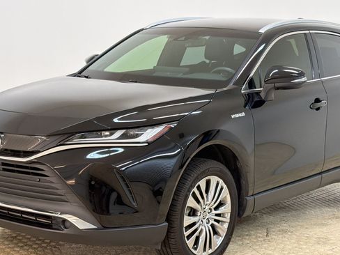 Used 2021 Toyota Venza XLE w/ Softex Package AWD/4WD image 25