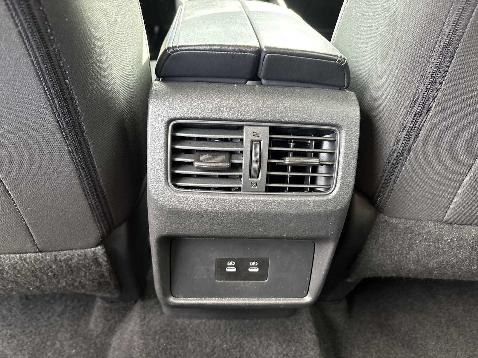 Used 2025 Nissan Rogue SV FWD image 20
