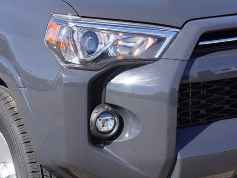 Used 2024 Toyota 4Runner SR5 Premium image 3