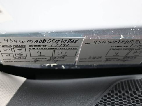 Used 2025 Subaru Ascent Premium AWD/4WD image 13
