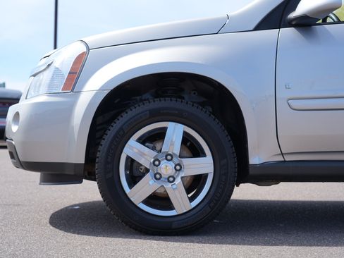 Used 2008 Chevrolet Equinox LT w/ LT Preferred Equipment Group AWD/4WD image 11