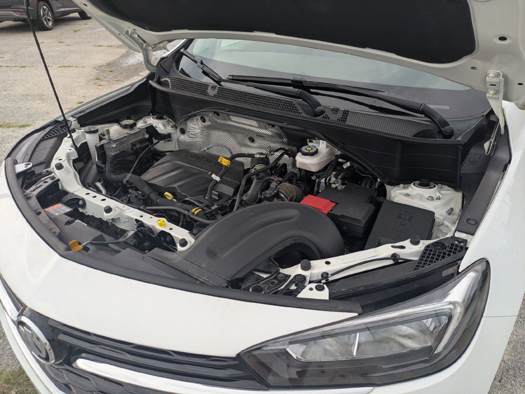 Used 2023 Buick Encore GX Preferred FWD image 38