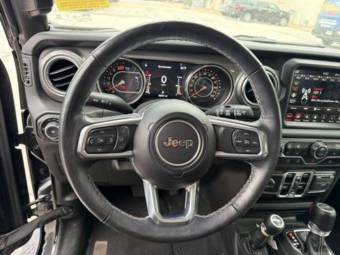 Used 2023 Jeep Wrangler Unlimited Sahara w/ LED Lighting Group AWD/4WD image 24