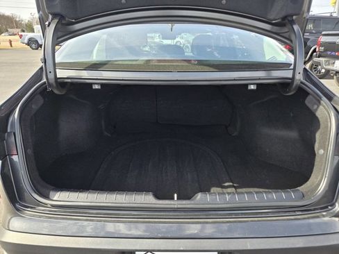 Used 2025 Kia K4 LXS image 32