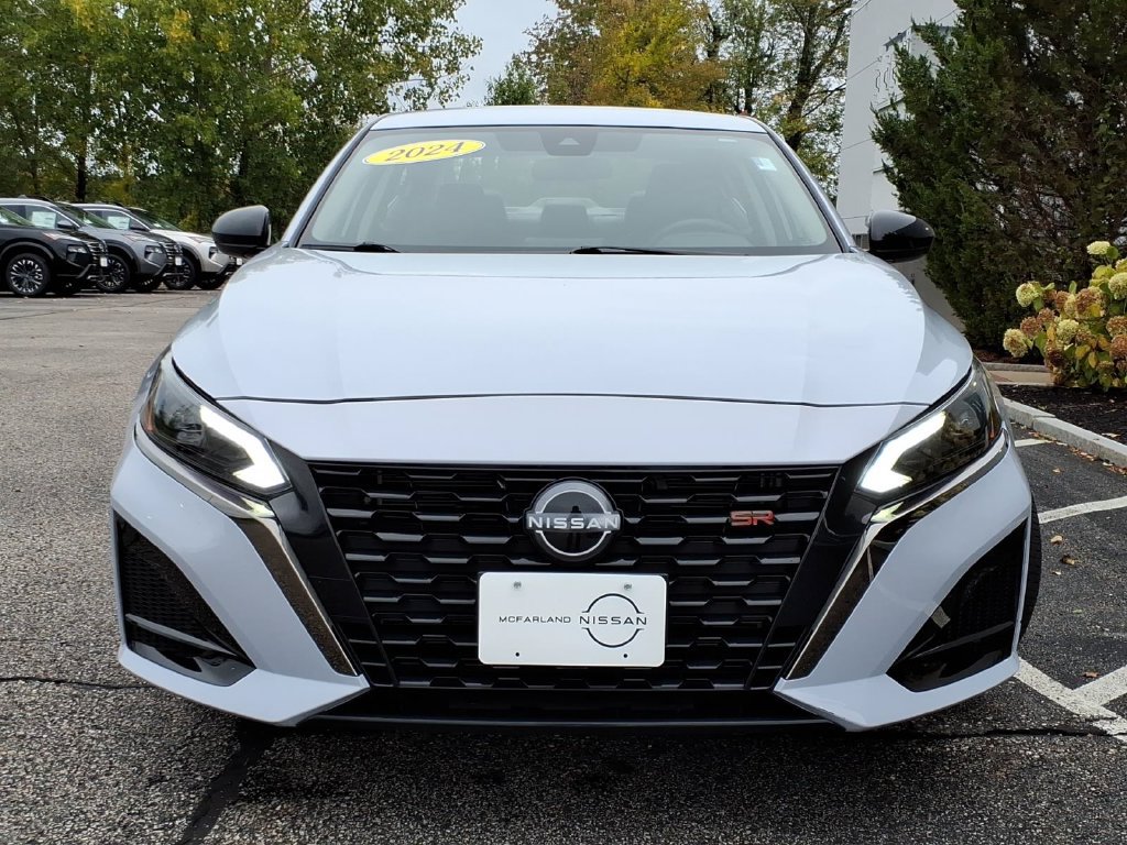 Certified 2024 Nissan Altima 2.5 SR AWD/4WD image 7