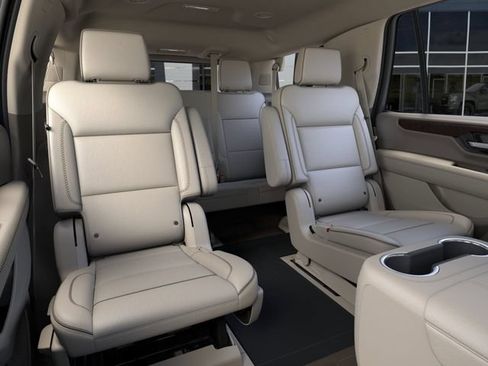 New 2026 GMC Yukon Denali w/ LPO, Floor Liner Package AWD/4WD image 17