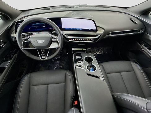Used 2025 Cadillac Lyriq Sport RWD image 25