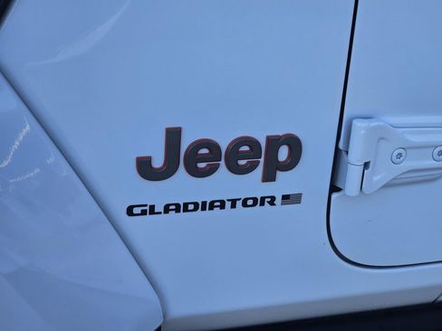 New 2026 Jeep Gladiator Mojave AWD/4WD image 34