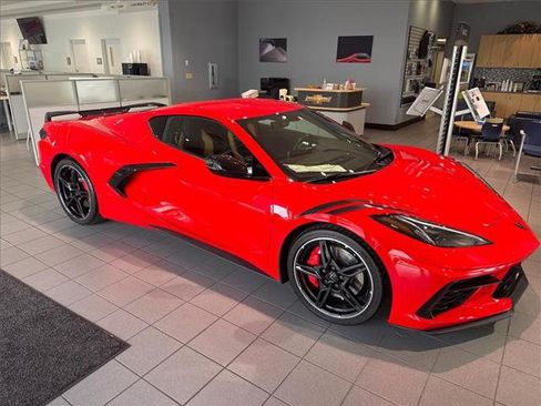Used 2020 Chevrolet Corvette Stingray Premium Cpe w/ 3LT Preferred Equipment Group image 4