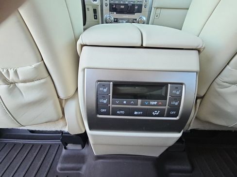 Used 2015 Lexus GX 460 w/ Premium Package AWD/4WD image 31