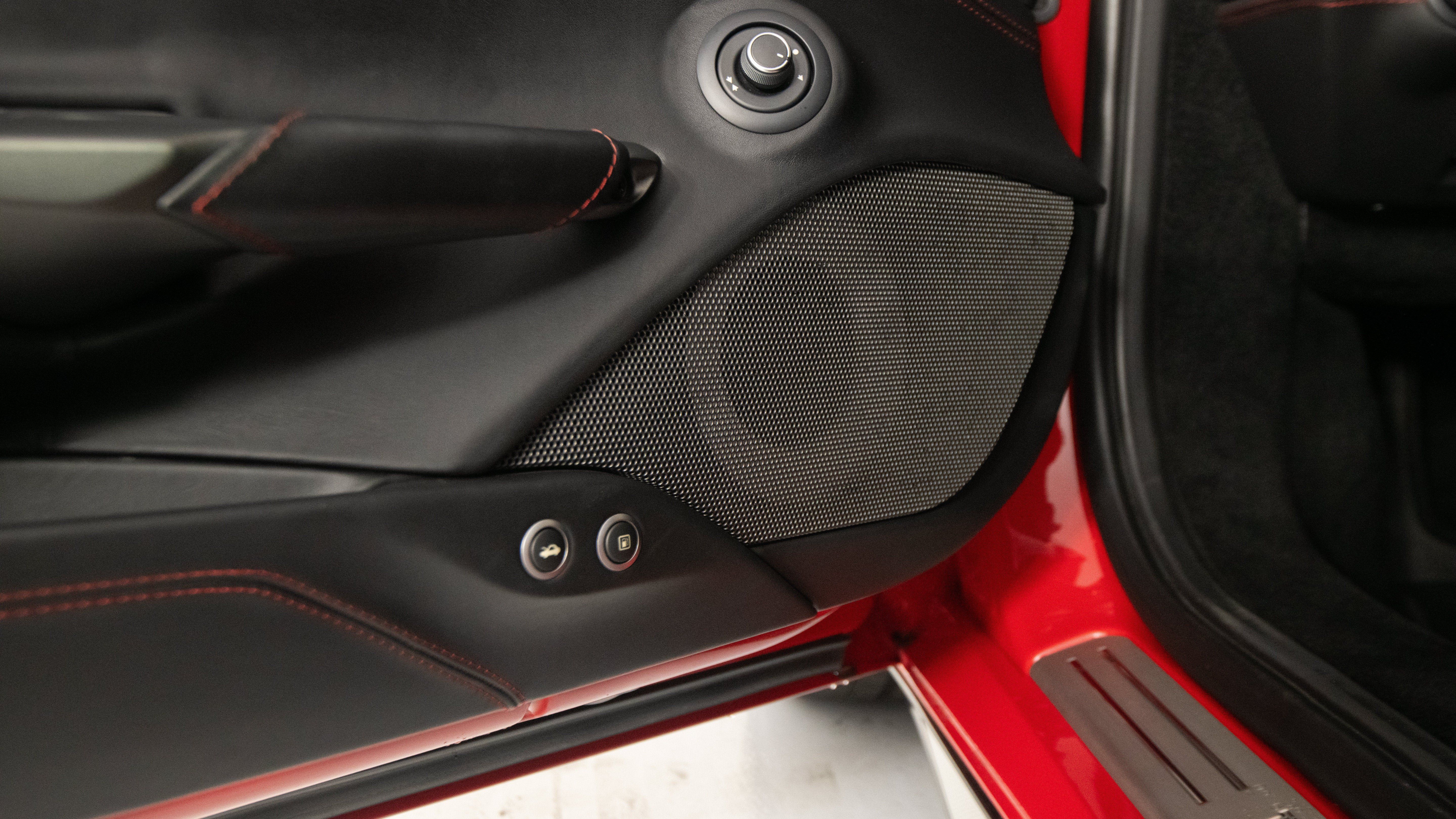 Certified 2018 Ferrari 488 GTB RWD image 22