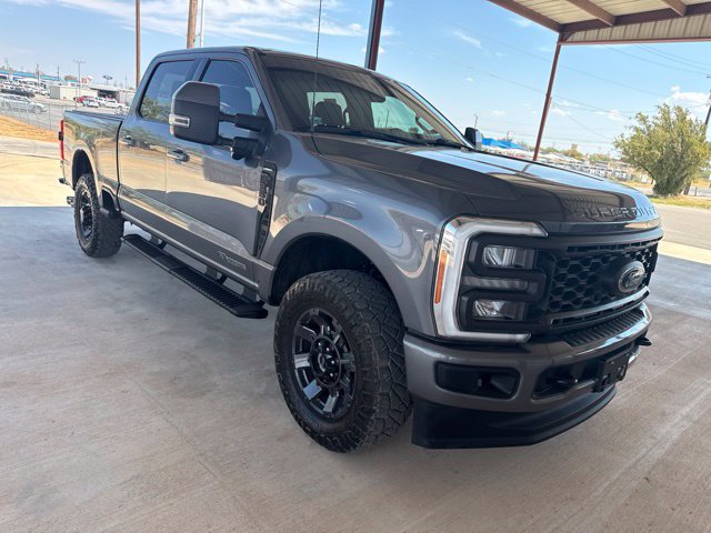 Used 2023 Ford F250 Lariat w/ Sport Appearance Package AWD/4WD image 1