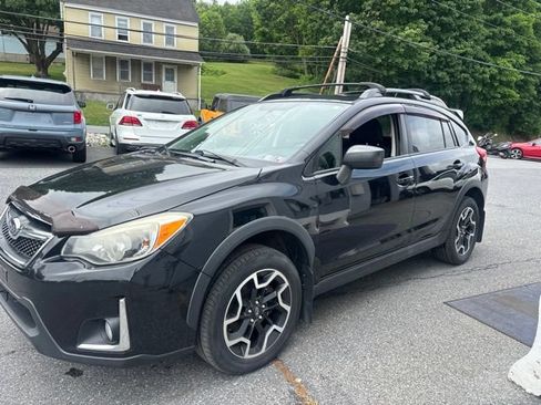 Used 2016 Subaru Crosstrek 2.0i AWD/4WD image 3